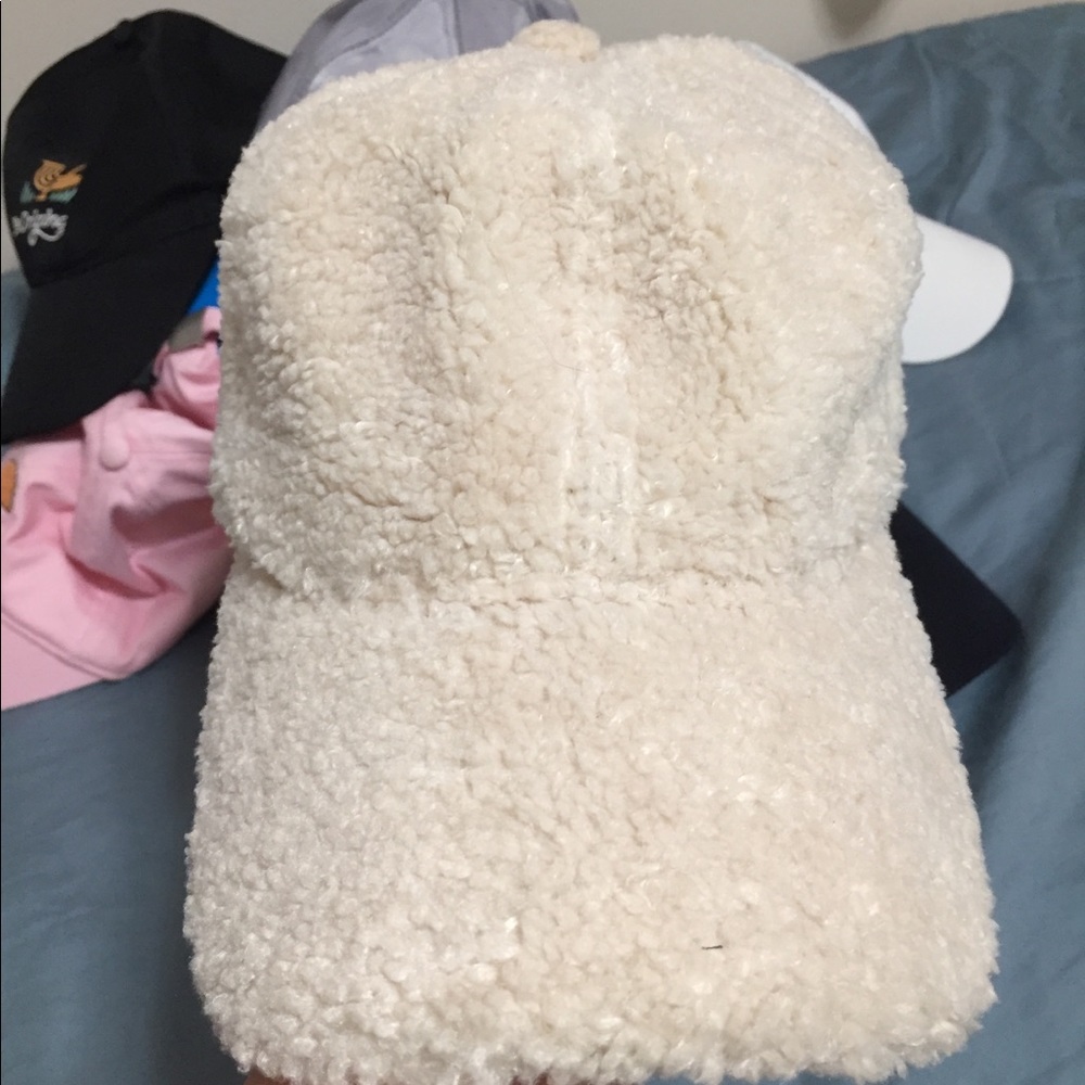 NWOT Charlotte Russe Faux Fur Cream Dad Hat